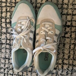 Women’s Asics Lyte